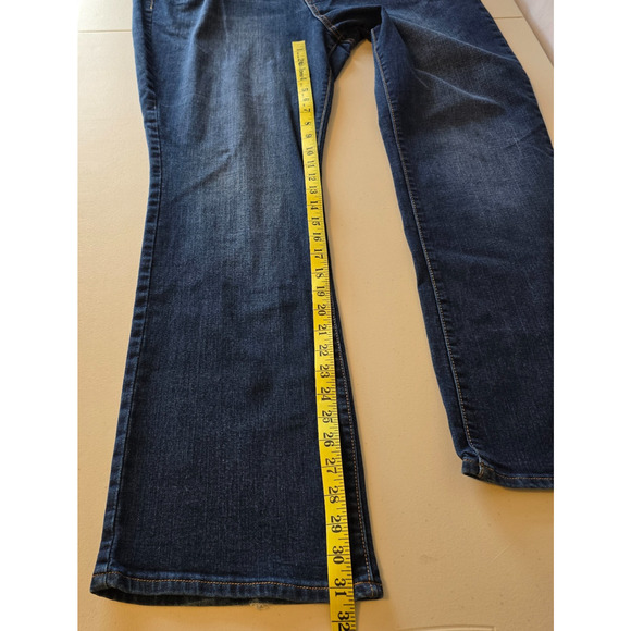 Old Navy The Sweet Heart Jeans Women's 18 Blue Dark Wash Bootcut - Picture 14 of 16